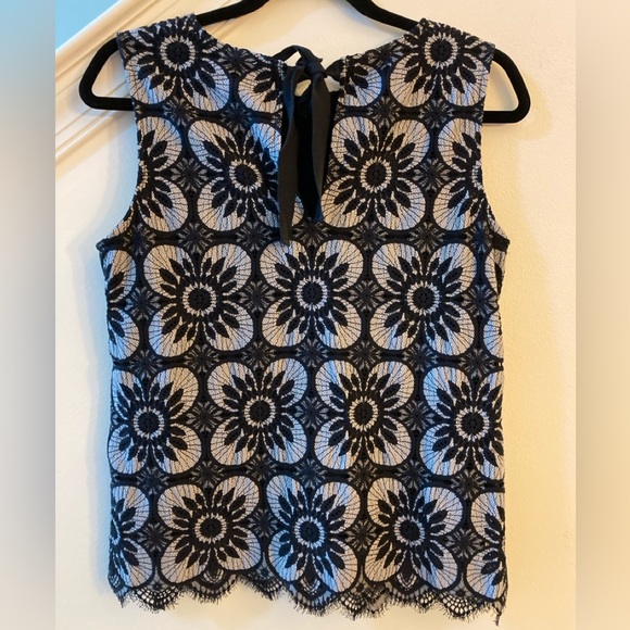 Banana Republic Sleeveless Floral Black Lace Top Small - Picture 2 of 7